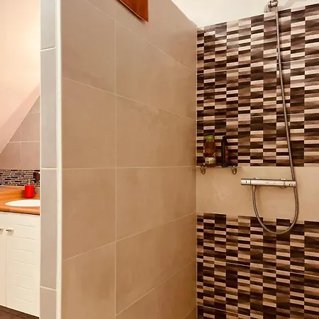 Accommodatie bij particulieren Terracotta *